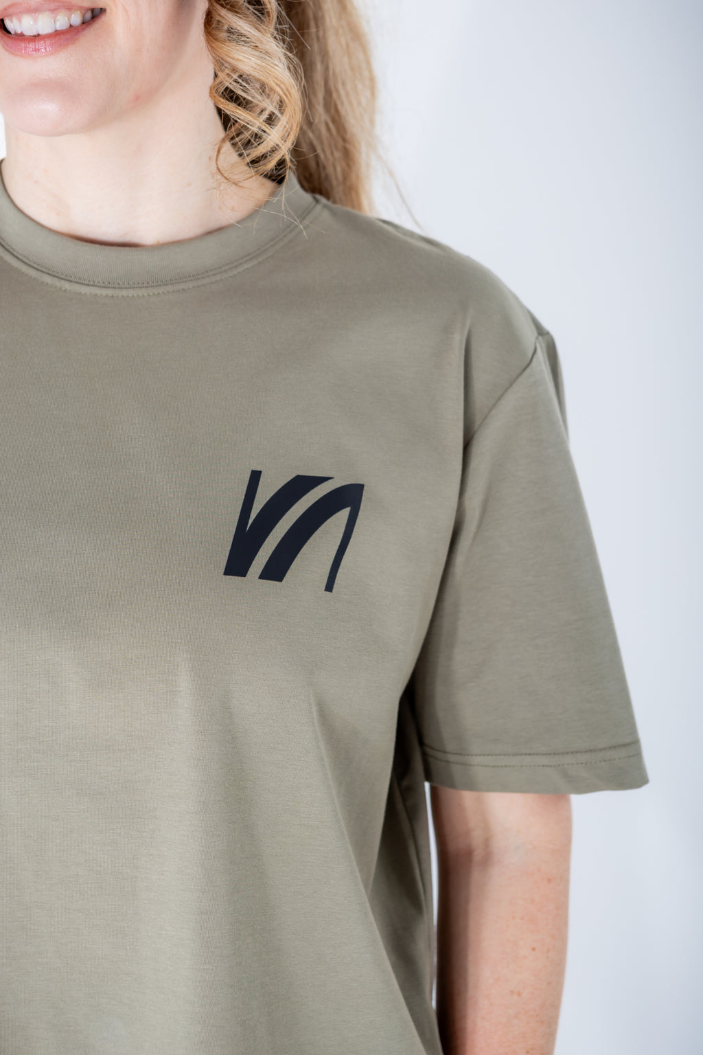 Deadlift Society - Women's Box Fit T-Shirt